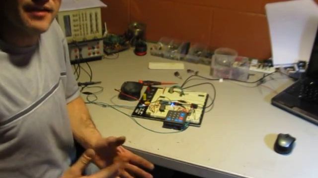 DTMF telephone tone generator - W91312 & T25089 смотреть онлайн