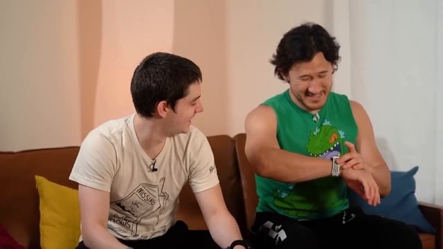 9 minutes of ethan's peak humor in unus annus смотреть онлайн