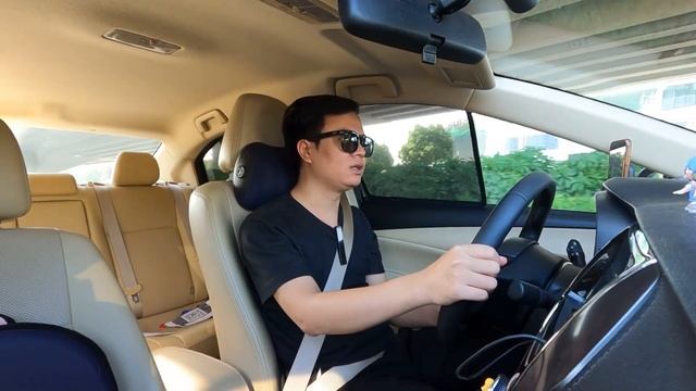 Xe ĐIỆN tiết kiệm hơn xe XĂNG cho đến khi PHẢI THAY PIN смотреть онлайн