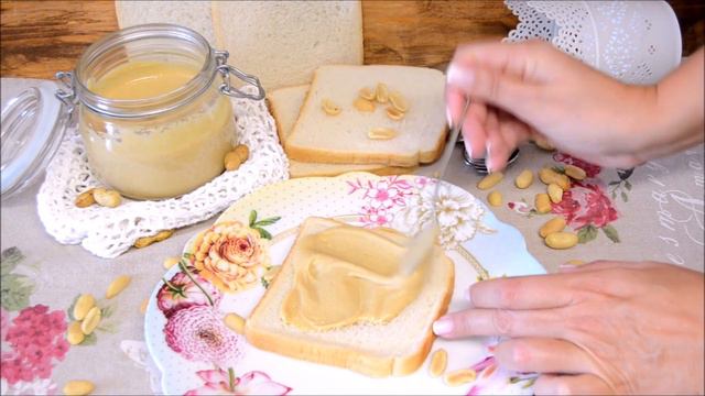 Sandwich de crema de cacahuete y mermelada смотреть онлайн