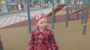 Как научить ребёнка кататься на скейте. Маша 7 лет. Трюки для начинающих. Как поворачивать на скейт