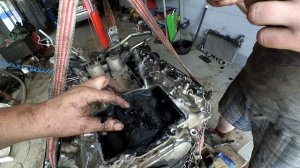 Toyota Land Cruiser 200 разборка 2 день разбираем ЕГР