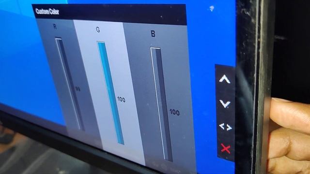 How do I change the RGB on my Dell monitor смотреть онлайн