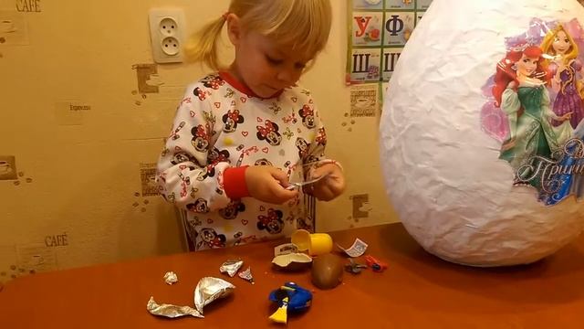 Большое яйцо с сюрпризами и с мерзким слизнем:) Large egg with surprises and vile slug:) смотреть онлайн