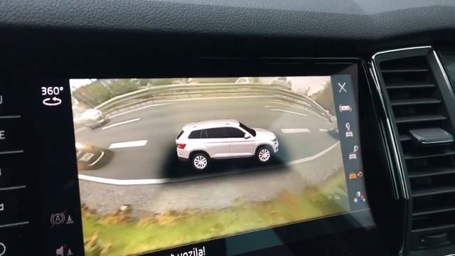 My Skoda Kodiaq - Using Area View in Traffic Jam (Review) смотреть онлайн