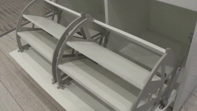 Комоды для обуви с мягкой сидушкой в прихожую. МДФ белый глянец. Пуф в коридор. Тумбы Киев. смотреть онлайн