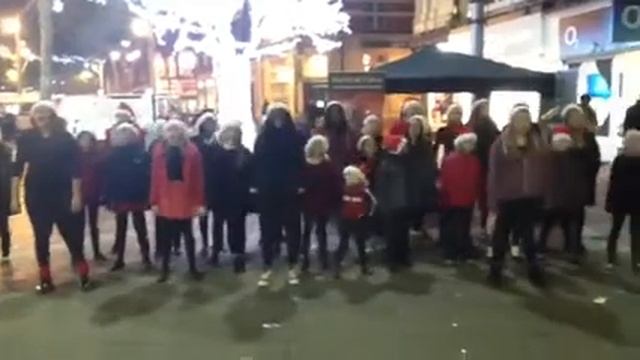 Oracle Reading Christmas Shopping Event 2013 Theatretrain R смотреть онлайн
