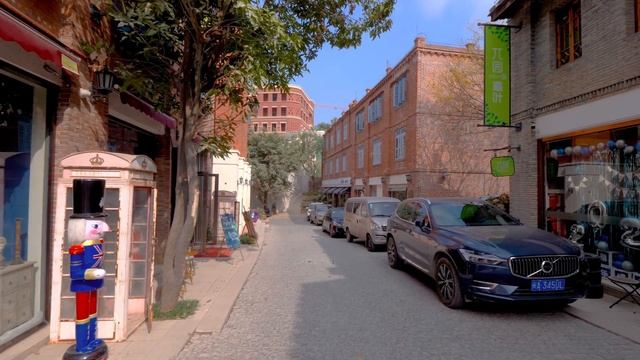 Walking In Fuzhou's Historical Buildings Area | 4K HDR | Bike Tour | Fujian, China | 福州 | 烟台山公园