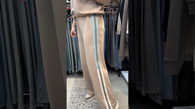 Женский костюм весна 2024 #тренды #рекомендации #shortsvideo смотреть онлайн