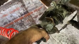 Замена задних тормозных колодок гольф 4