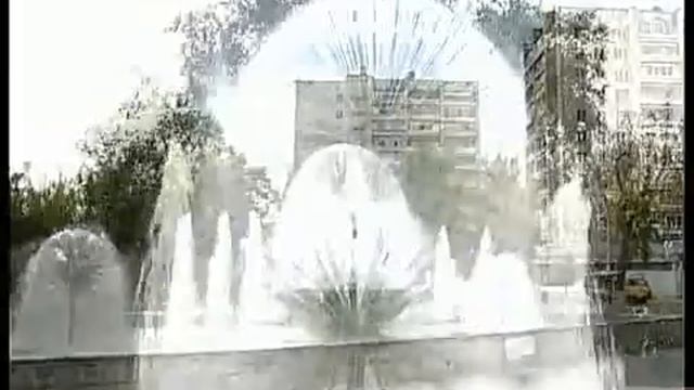 Фонтан "Сферы" Липецк. смотреть онлайн