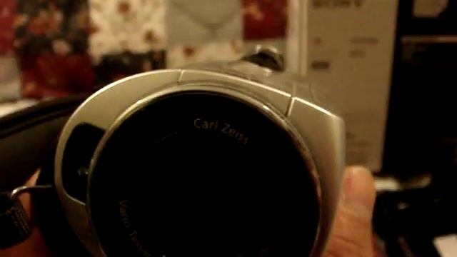 Sony DCR-SR42 HandyCam смотреть онлайн