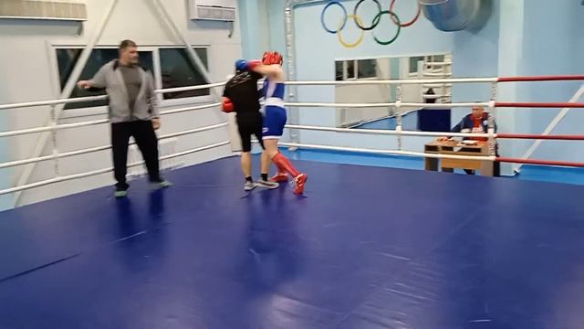 Артур Гриненко бокс(спаринг) , в красном шлеме, 22.02.22 смотреть онлайн