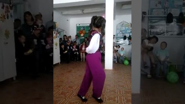 Индийский танец смотреть онлайн
