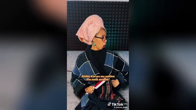 ну посоветую приложение для монта а коментах а кто любит в тик токе смотреть мемы это конечно я смотреть онлайн