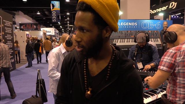 TOP 5 SYNTHS w/ Cory Henry - Moog...Roland?? смотреть онлайн