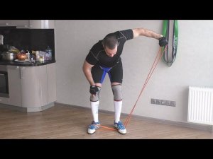 Махи рукой в наклоне с резиной: техника и нюансы