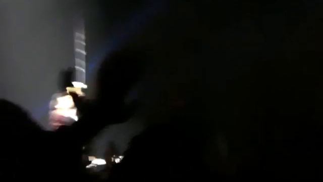 GREEN DAY Holiday 19 1 2017 Berlin Mercedes Benz Arena смотреть онлайн