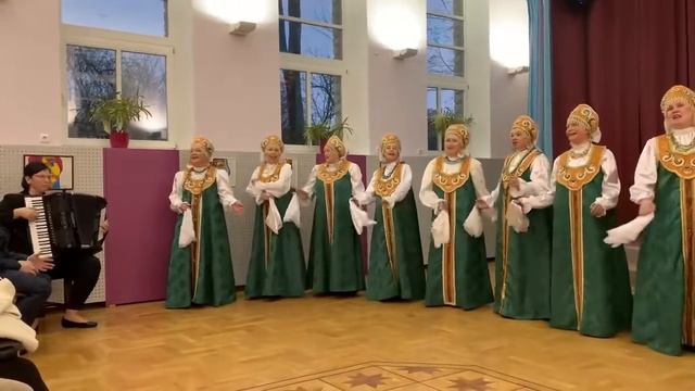 Сударушки(Таллинн): Четыре двора. 18.12.2021, Pelgulinna maja смотреть онлайн