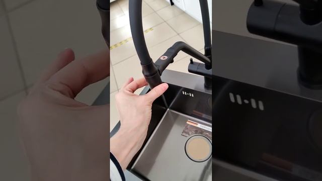 видео-обзор комплекта мойка Gerhans и смеситель Gappo G4398-86! смотреть онлайн