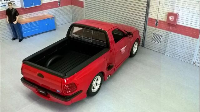 1999 Ford F-150 Lightning - Jada Toys (movie car - The fast and the furious) - 1/24 смотреть онлайн