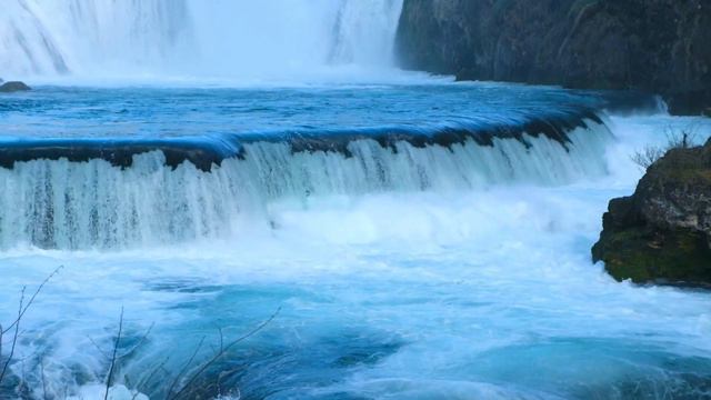 Relaxing Waterfall with 15 mins of Meditation Music смотреть онлайн