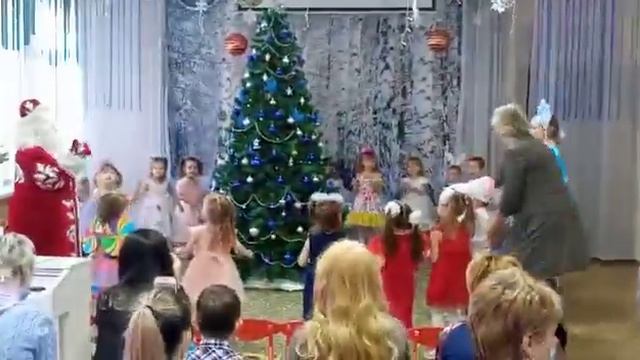 Новогодний утренник в детском саду 2021.Хадия смотреть онлайн