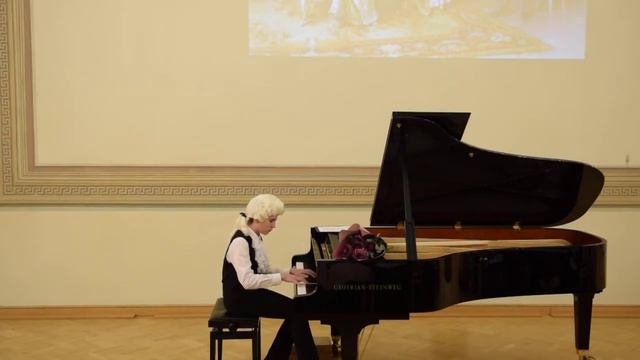 Ханзаров Эрик. Й. Гайдн. Соната до-минор, I часть смотреть онлайн