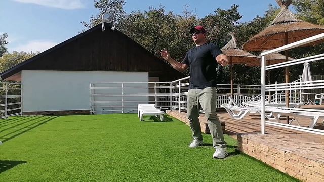 Мотивирующая музыка в стиле Ретровейв Floating от Alex Productions.mp4 смотреть онлайн