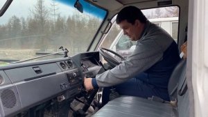 Сравнение грузовиков двухкабинников: Toyota Hiace 1994 г.в. и Toyota Hiace 1996 г.в. 18+