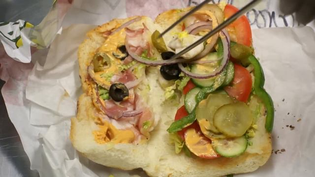 Чикен Бекон Сабвей (Subway Chicken & Bacon Ranch Melt) смотреть онлайн