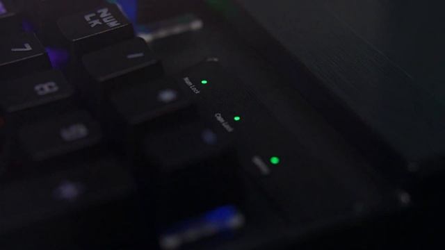 Видео распаковка ? SVEN KB-G9500 | Механическая игровая клавиатура с подсветкой. смотреть онлайн