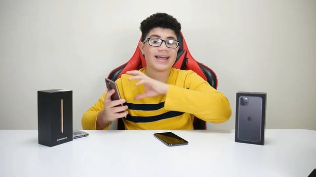 Galaxy Note 20 Ultra vs Iphone 11 Pro max смотреть онлайн