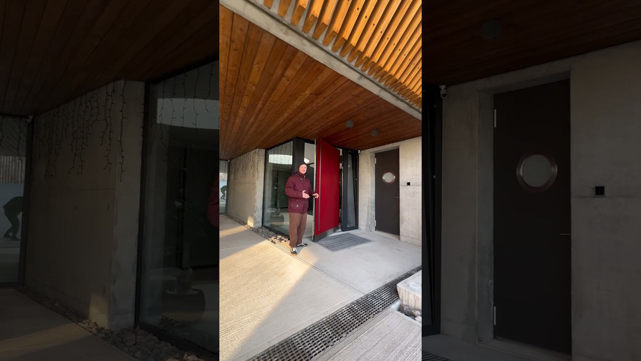Про входную дверь на примере проекта от GK Archstudio смотреть онлайн