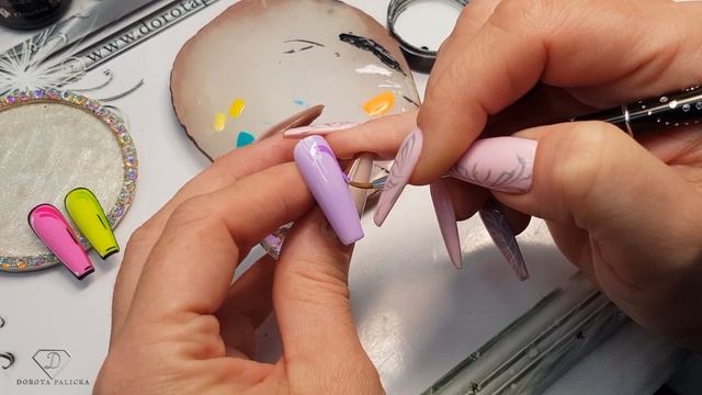 Pop Art Nail Art. Cartoon style nails. Pop art nails trend. Comic book nails смотреть онлайн