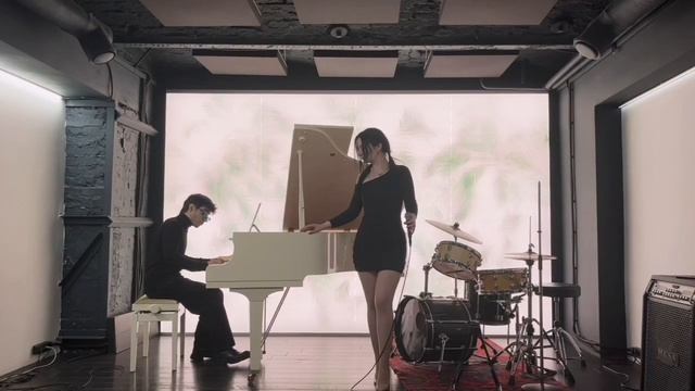 "Je T'aime" / "Тебя" Регина-Александра и Саро Балаян смотреть онлайн