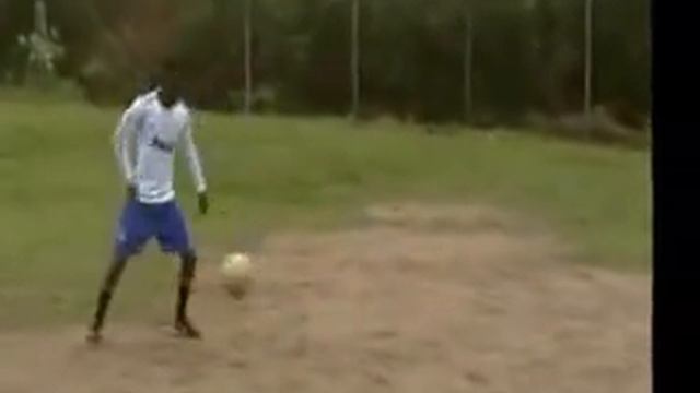 Ghanaian Football Star - Abdul Razak.wmv смотреть онлайн