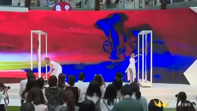 Танец зеркала и краски смотреть онлайн