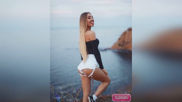 Белокурая милашка Aspen Mansfield