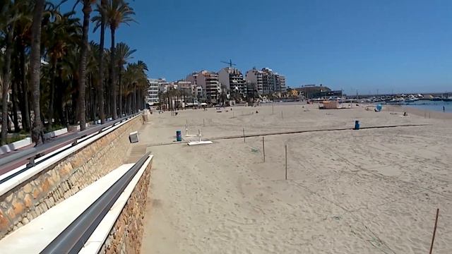 A Look At Poniente Beach From Dove Park On A Sunny Afternoon In May 2021 смотреть онлайн