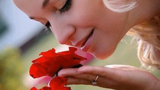 НЕ СВОДИ МЕНЯ С УМА... Сл. Александра Иванихина, муз. и исп. Александра Ломтева смотреть онлайн