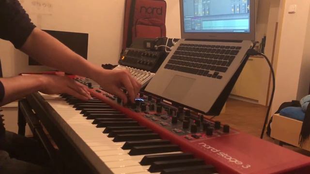 Nord Stage 3 vs. Ableton Live improv смотреть онлайн