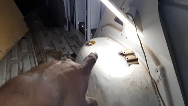 Mercedes Sprinter. Ремонт задних лонжеронов.