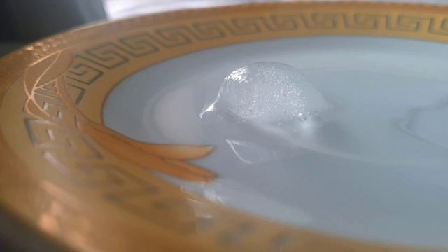Relaxing video game BGM played over a melting Ice cube смотреть онлайн