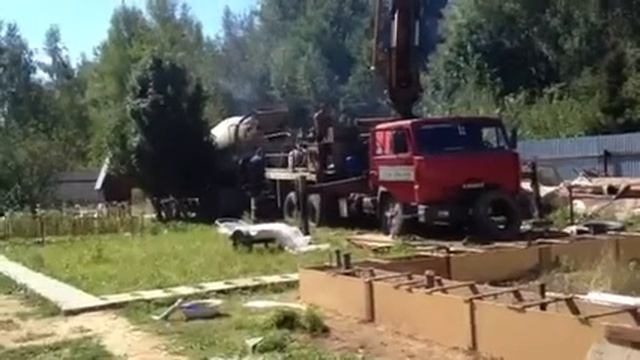 Заливка фундамента. 2012 год. смотреть онлайн