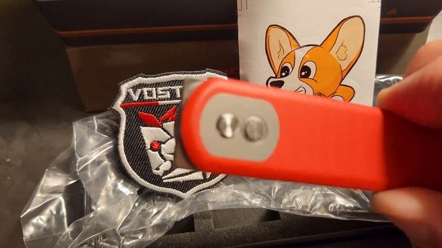 VOSTEED CORGI (RED AND GREY BUTTON LOCK REAR AND FRONT FLIPPER) #knife #edc