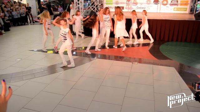 Выступление в Сибирском Молле, club dance (дети) 2015 смотреть онлайн