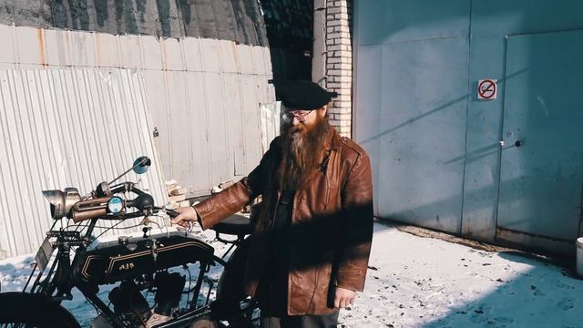 Английский раритет - столетний мотоцикл AJS в мотоателье Ретроцикл.