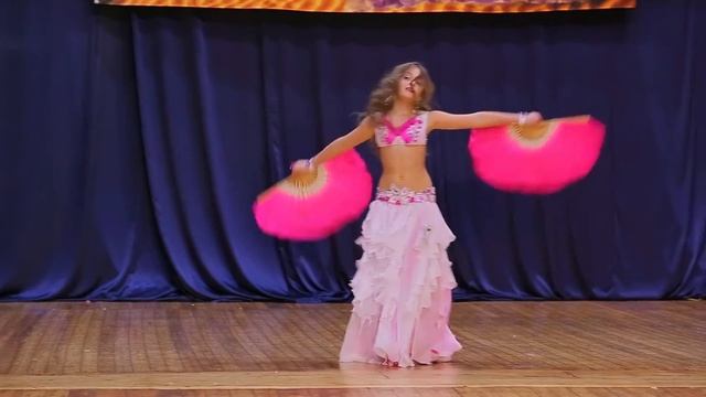 Adeliia, show bellydance , 9 years old, восточные танцы смотреть онлайн