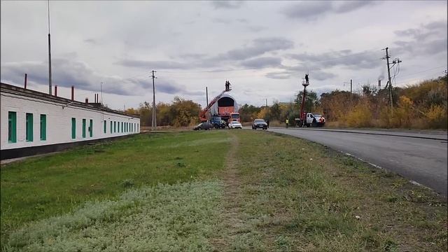 Перевозим негабарит весом 270 тн.20.10.2023 г. #работанатрале#негабарит#перевозка#трассаМ5# смотреть онлайн